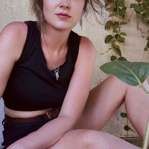 Meet your Posher, Leya